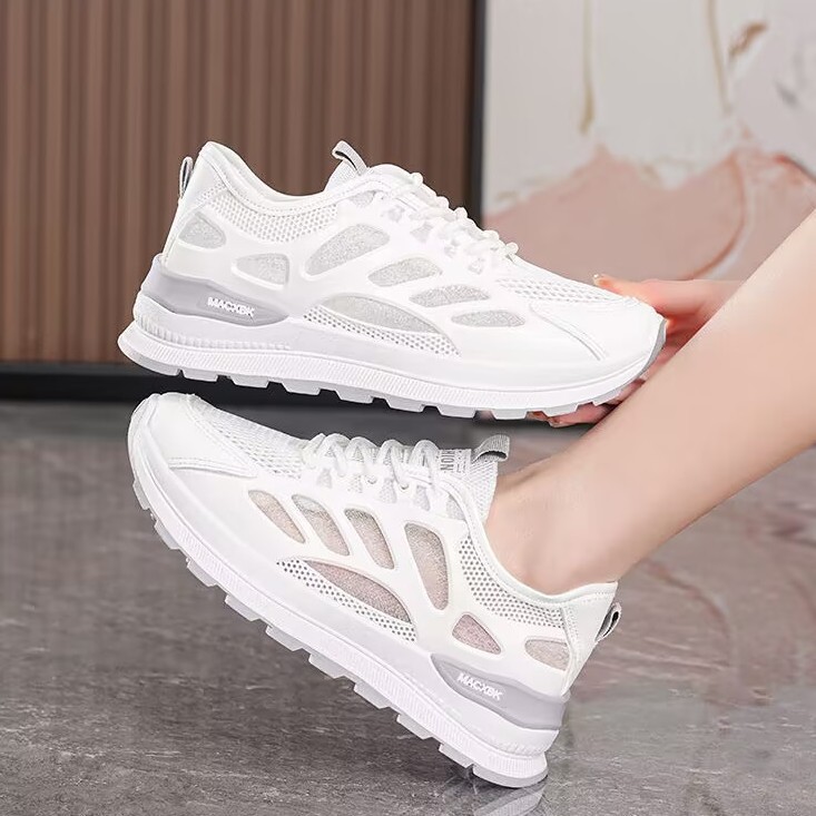 Summer Women's Shoes New Breathable Mesh Shoes Versatile White Shoes Thick Sole Sports Shoes